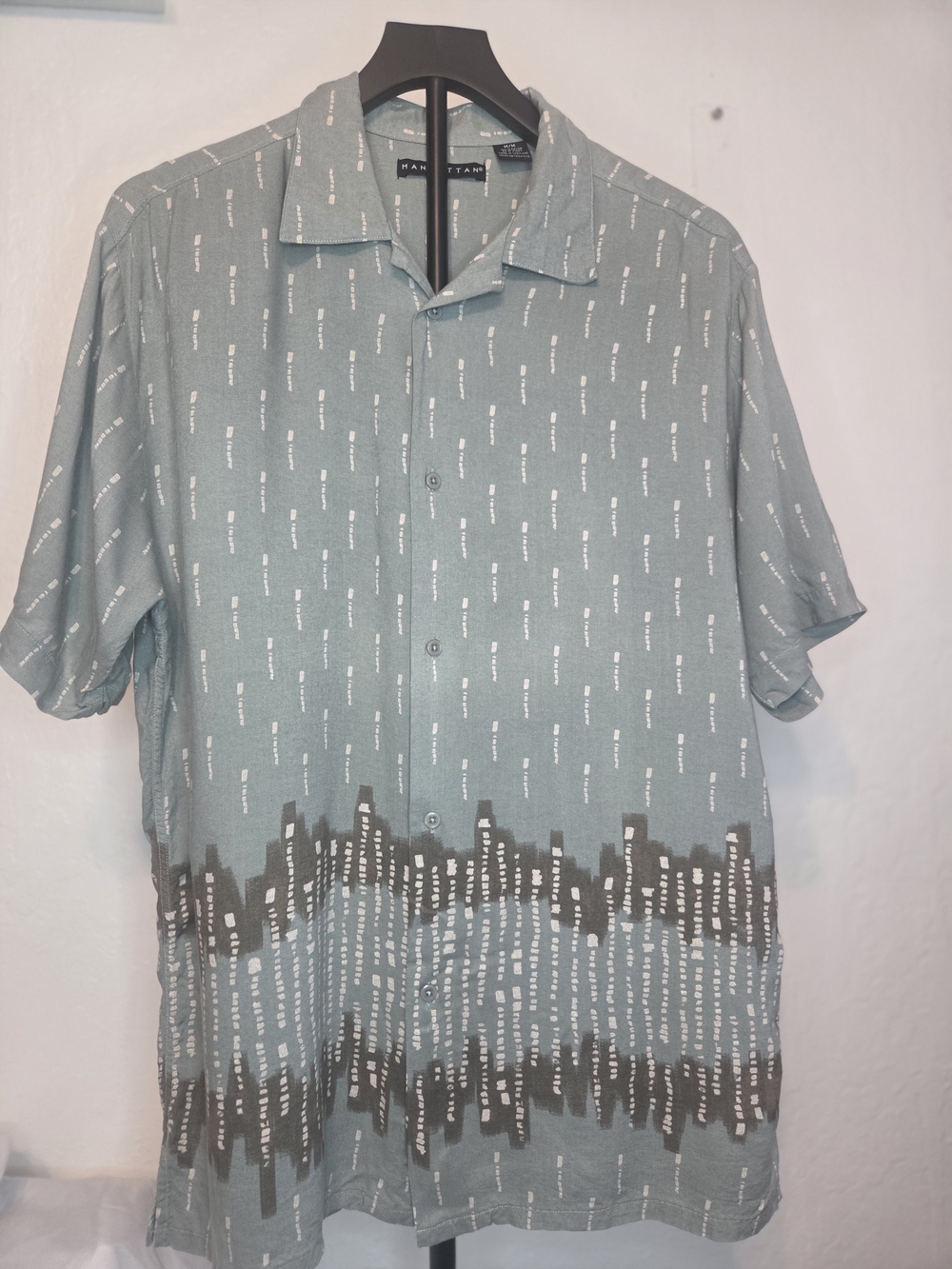 ManhattAn- Men’s Sage Short-Sleeve Button-Up Shirt Size MED